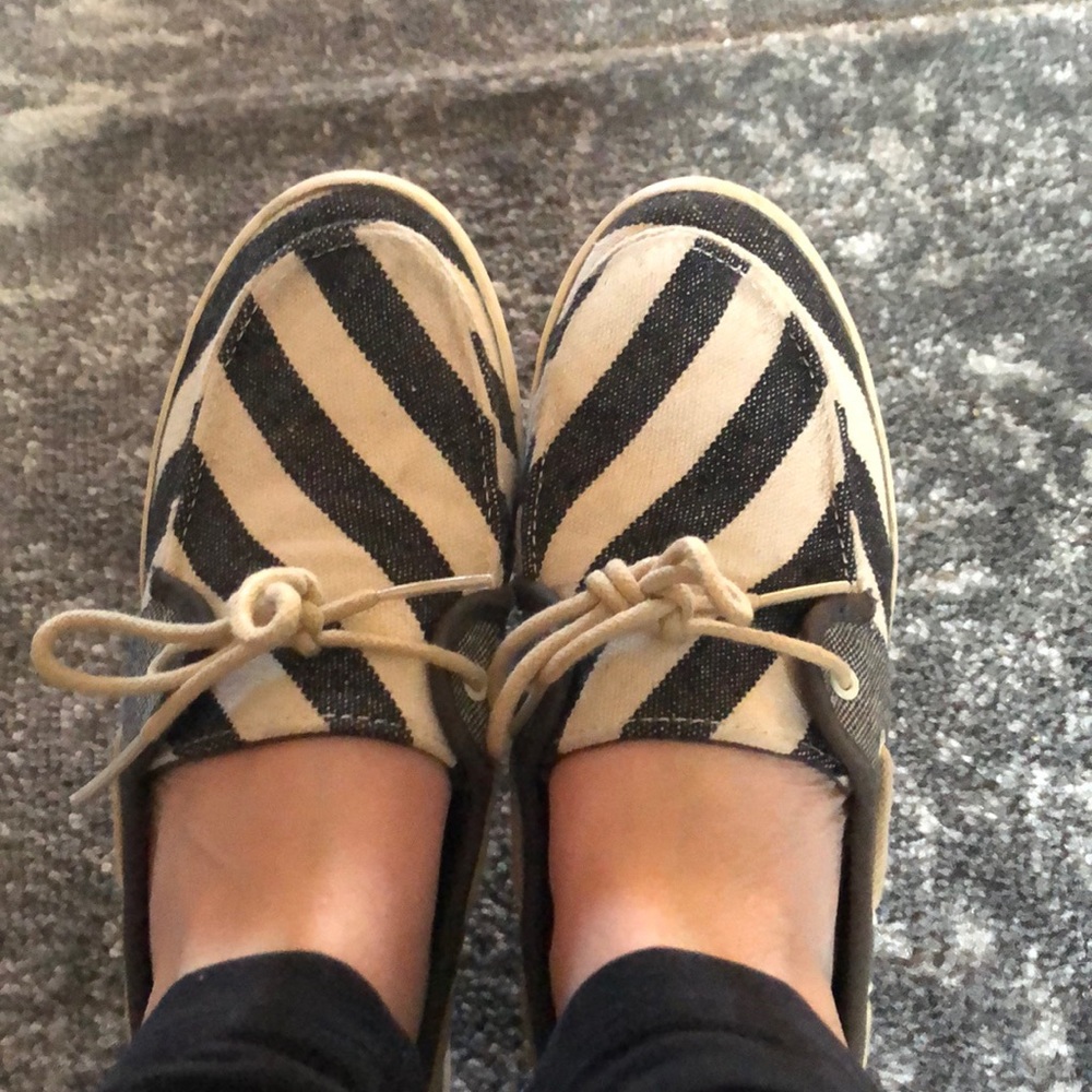 Vans slip on shoes
